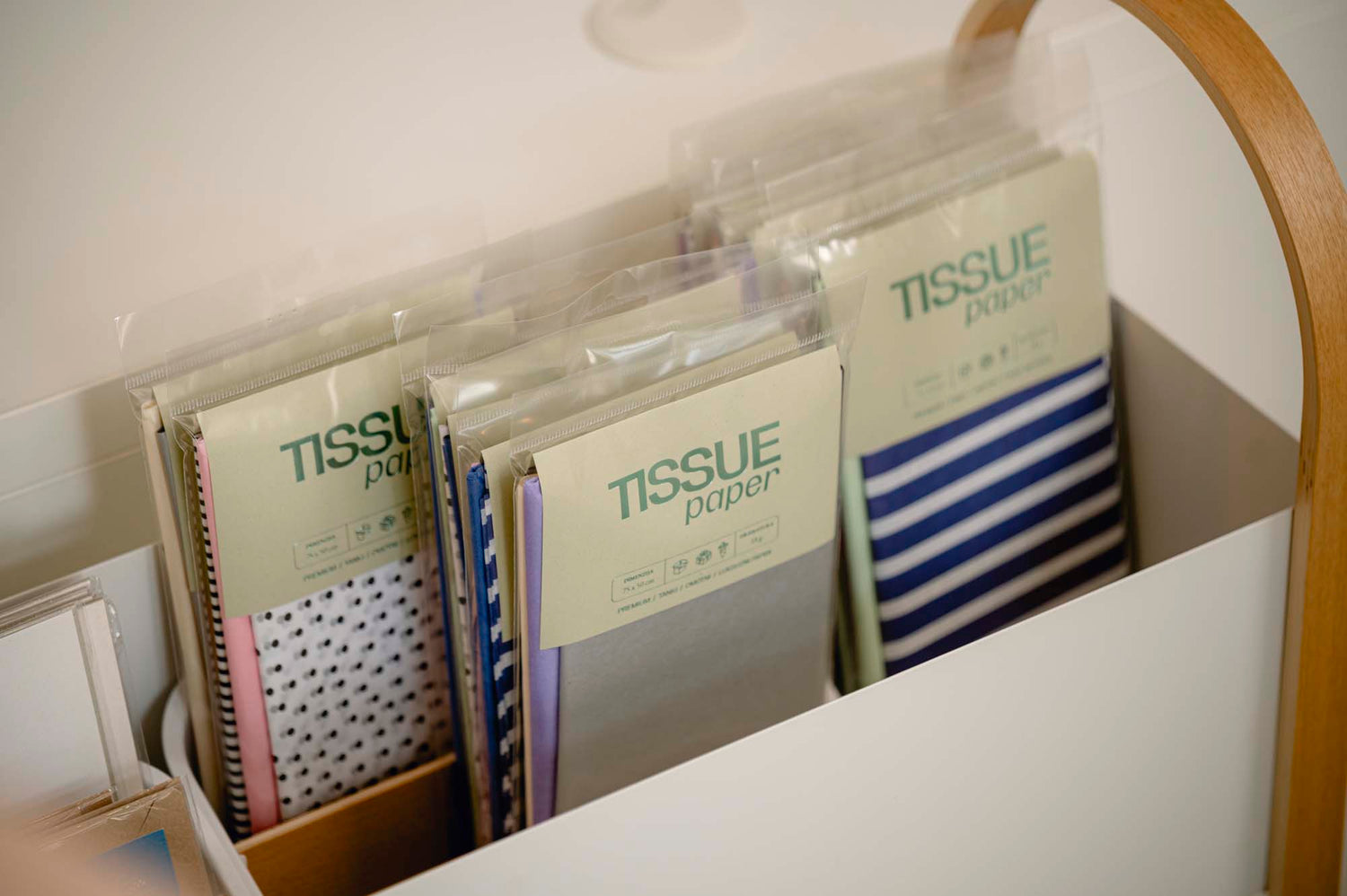 Tissue papir - ukrasni tanki papir za zamatanje - pakiranje 10 listova