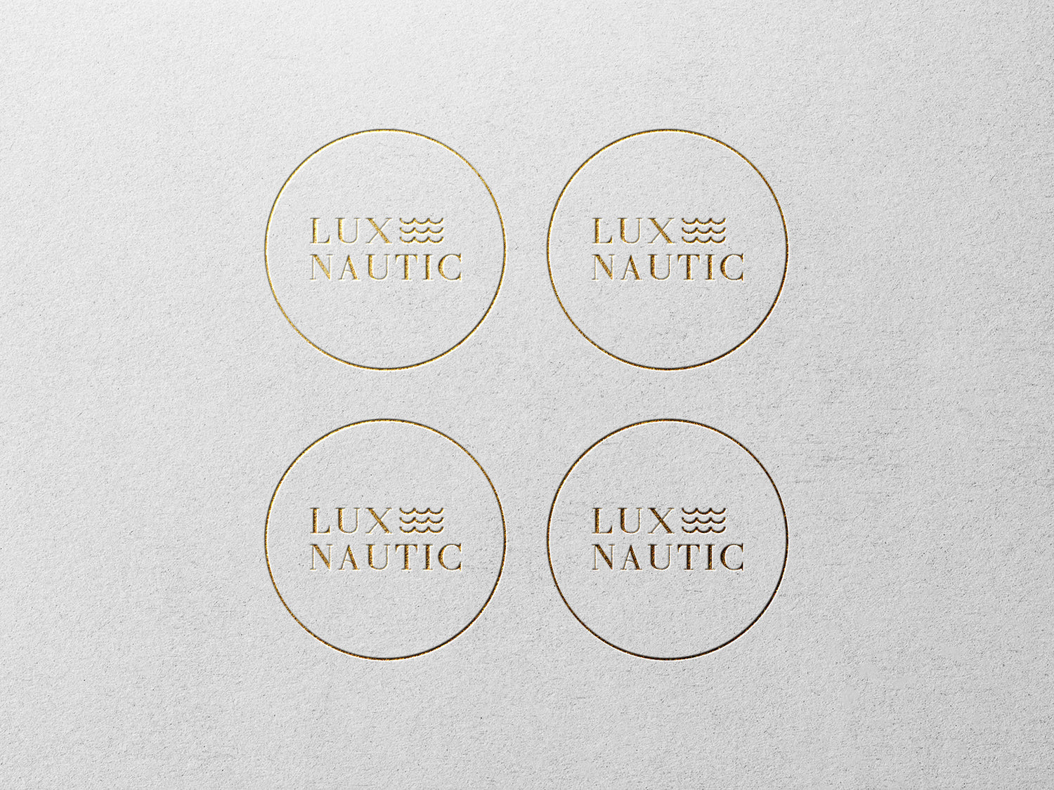 Okrugle naljepnice sa zlatotiskom / dizajn i tisak