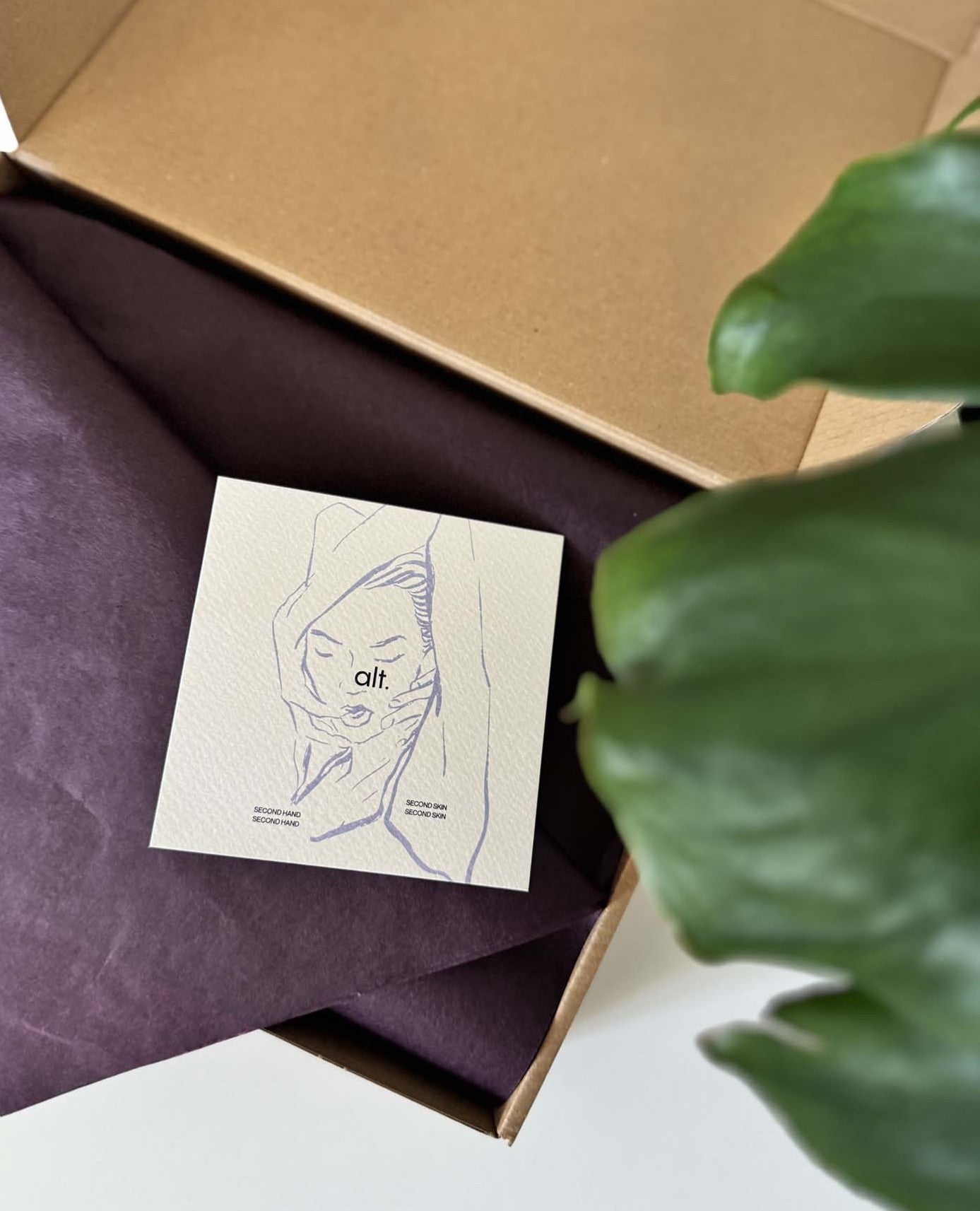 KOMPLET EMBALAŽE / škatla + papirnati robčki + zahvalna kartica