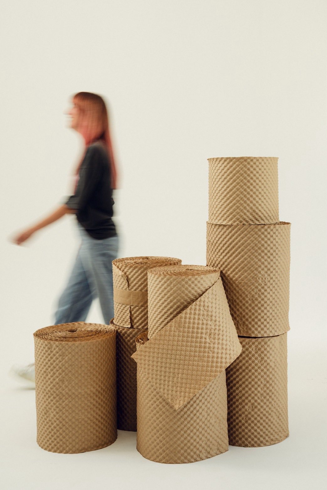 Papirni bubble wrap u roli – fleksibilan, 100% reciklabilan i biorazgradiv.