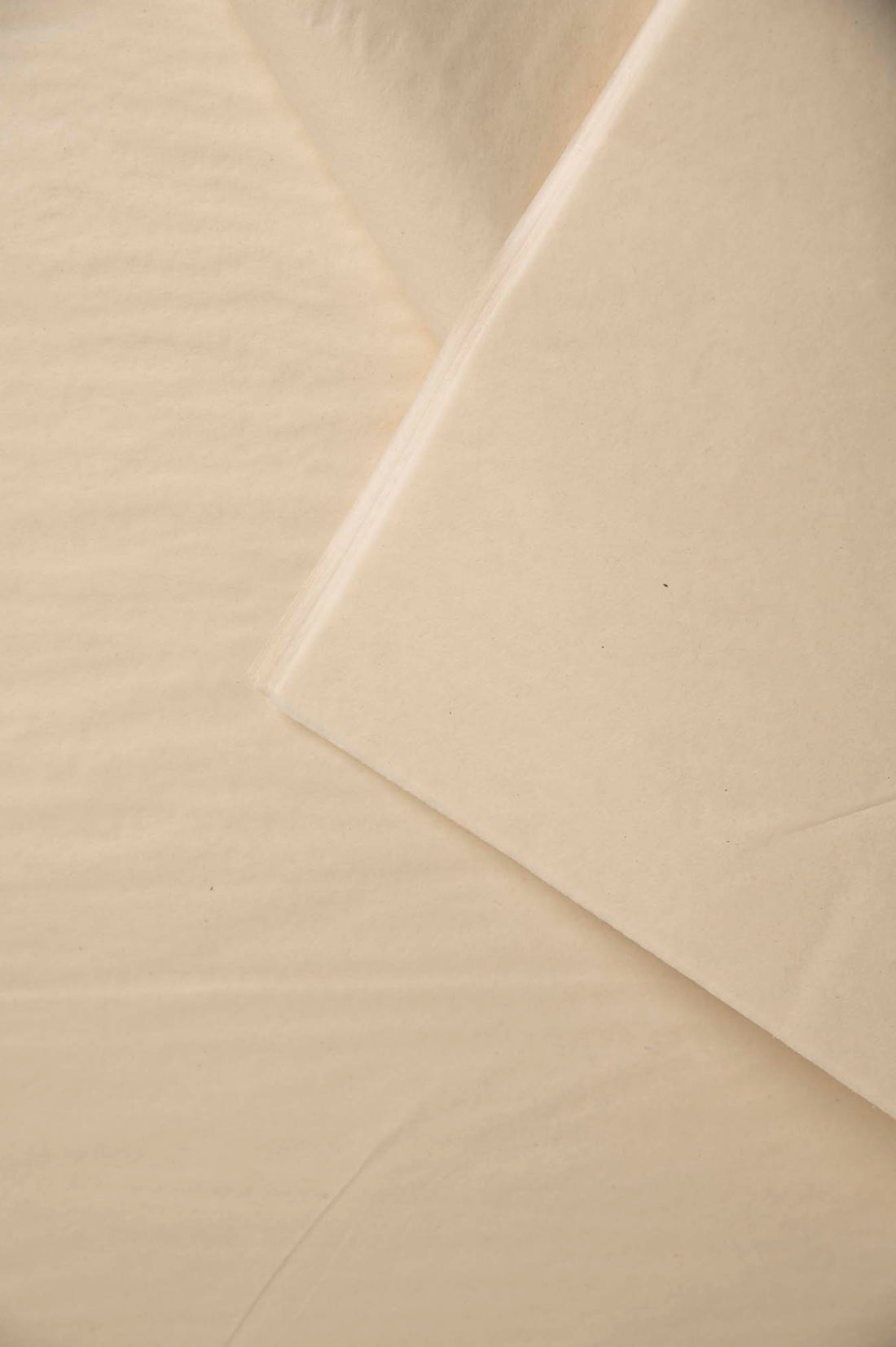 Papir za zamatanje boje vanilije / 75x50 cm / 18 g/m²
