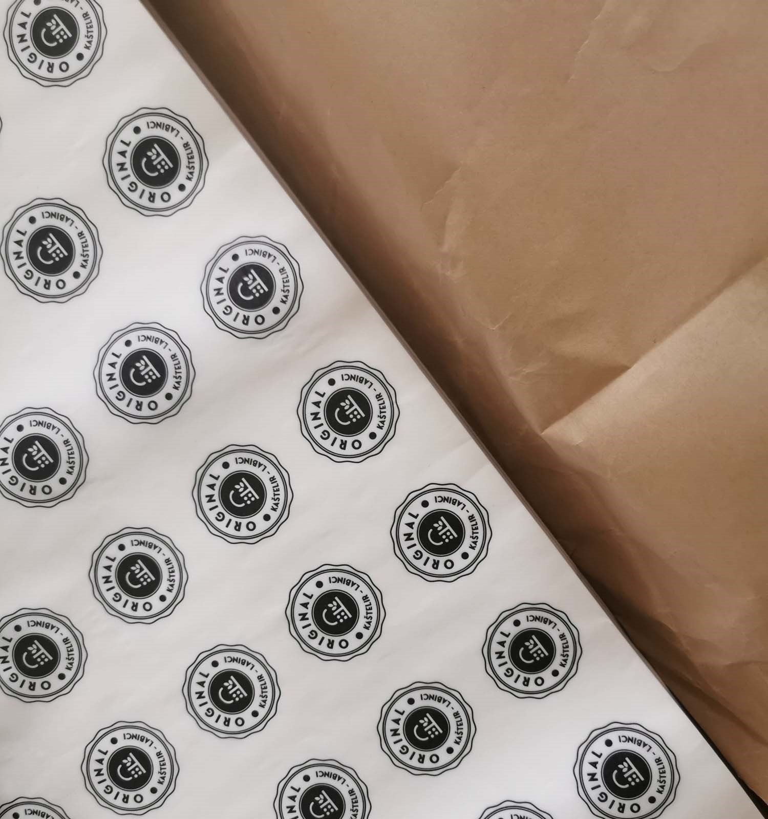 Papir za zamatanje s tiskom po izboru / 35 g/m²
