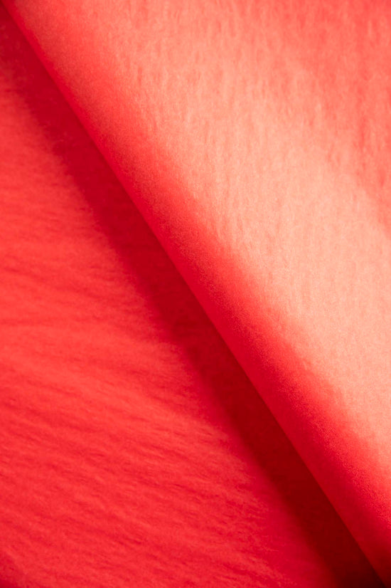Papir za zamatanje -  karmin crvena / 75x50 cm / 18 g/m²